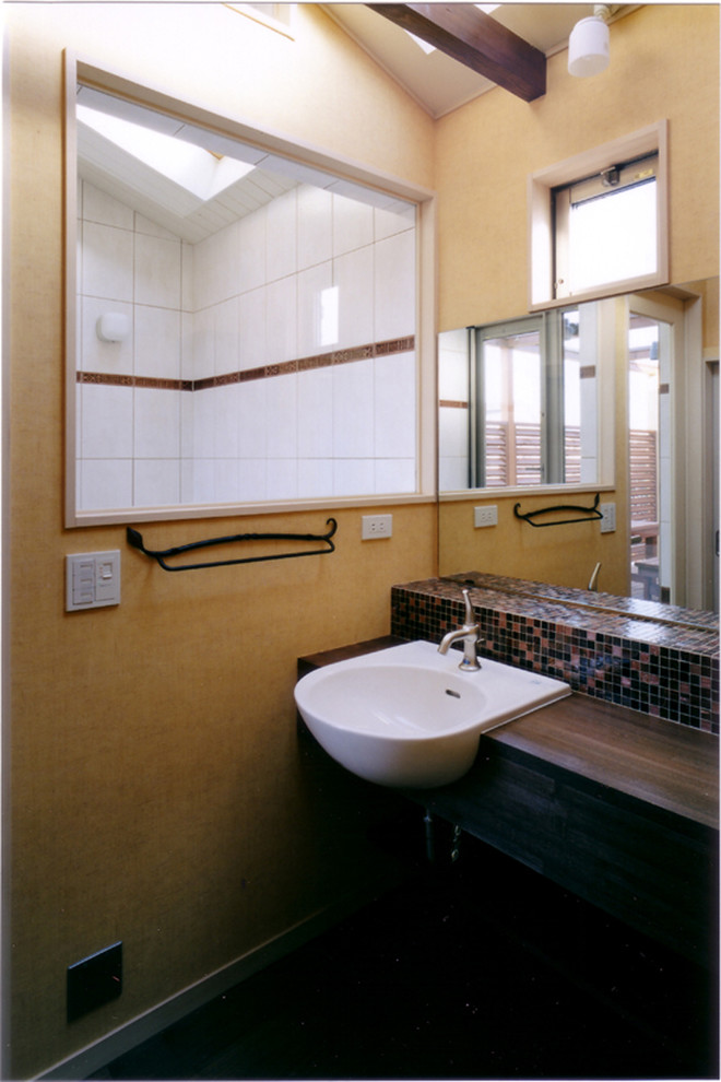 他の地域にある北欧スタイルのおしゃれなトイレ・洗面所の写真