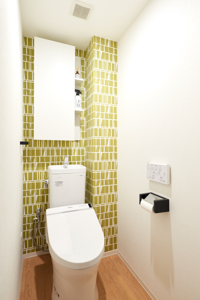 Design ideas for a scandinavian cloakroom in Other.