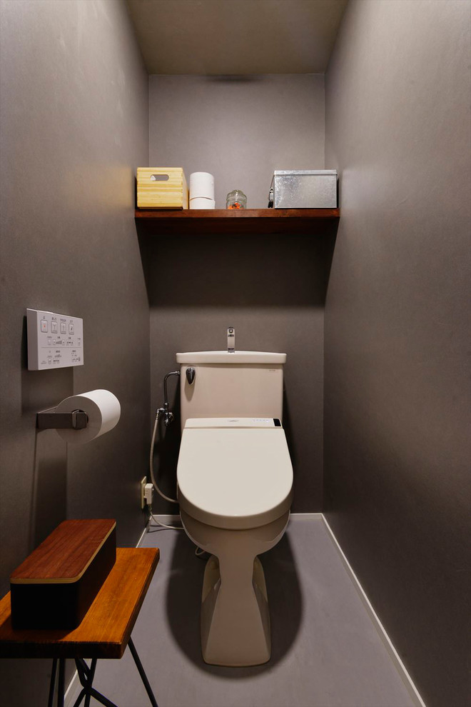 インダストリアルスタイルのおしゃれなトイレ・洗面所の写真
