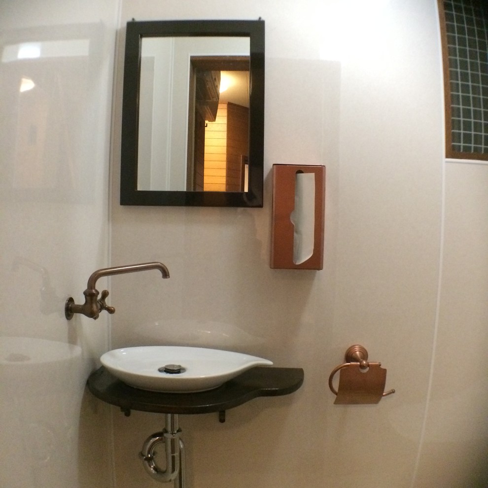 名古屋にあるおしゃれなトイレ・洗面所の写真
