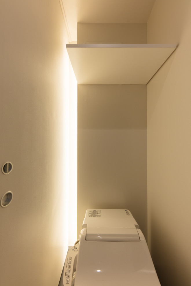 東京23区にあるアジアンスタイルのおしゃれなトイレ・洗面所の写真