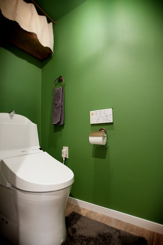 福岡にある北欧スタイルのおしゃれなトイレ・洗面所の写真