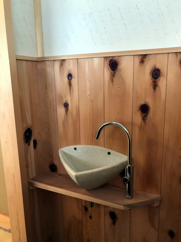 Traditional cloakroom in Other.