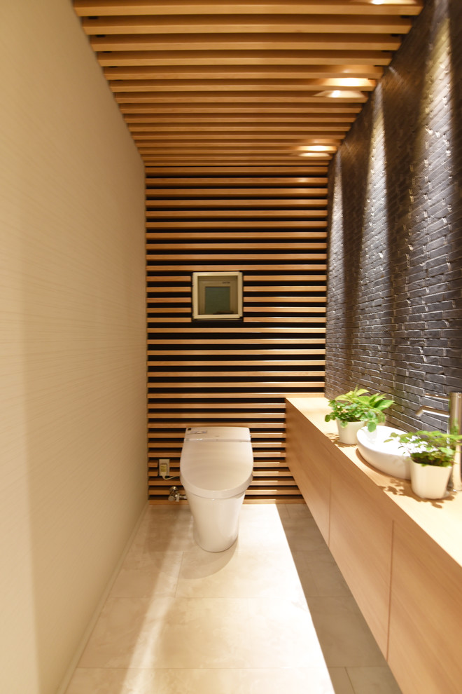 名古屋にあるミッドセンチュリースタイルのおしゃれなトイレ・洗面所の写真