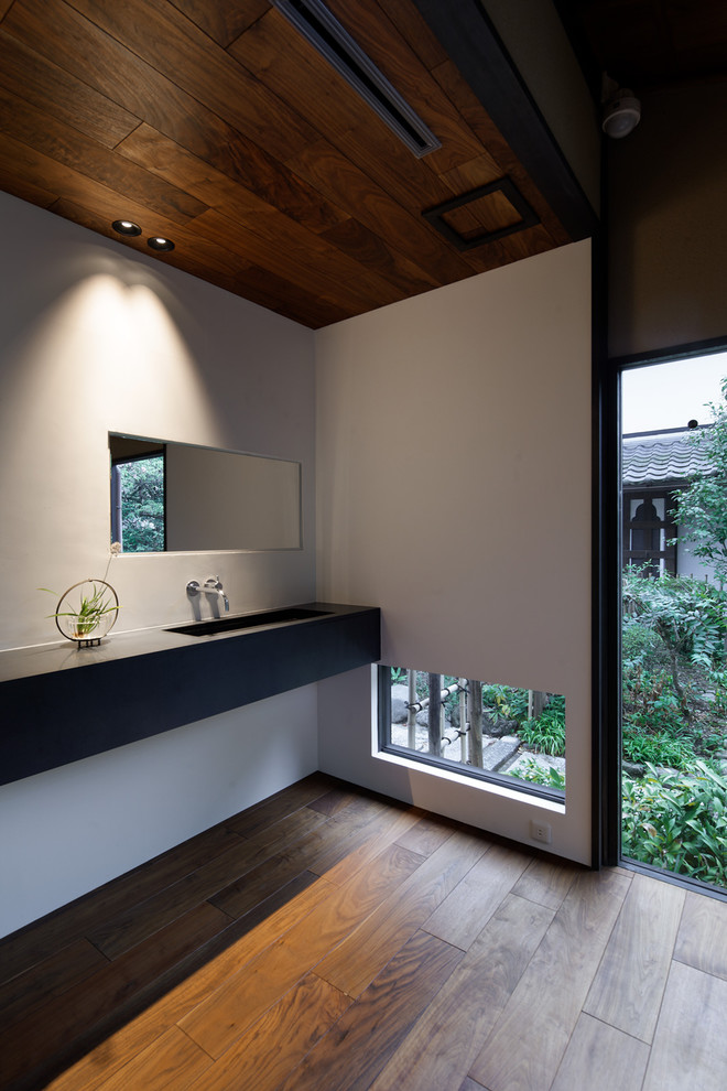 京都にある和風のおしゃれなトイレ・洗面所の写真