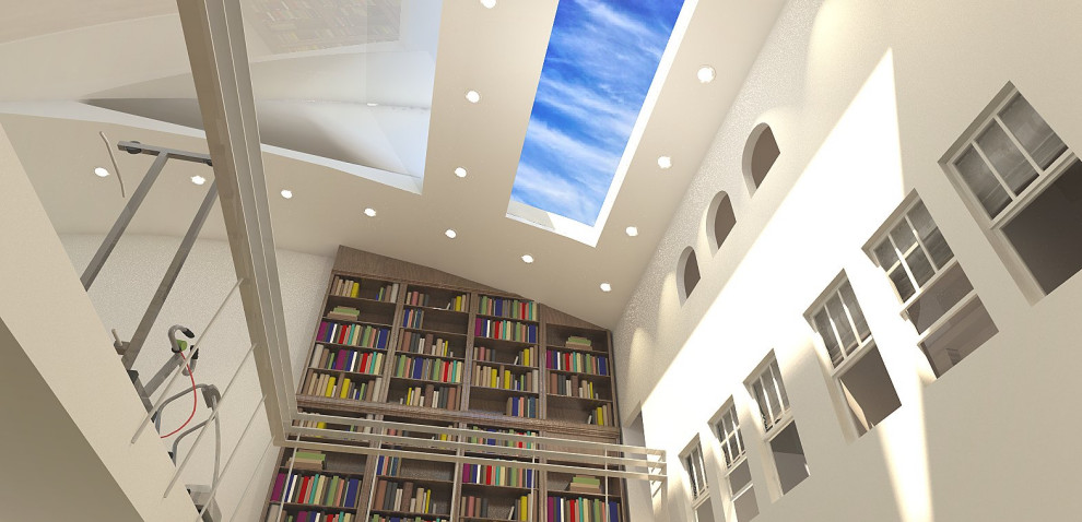 Bild på ett stort maritimt allrum med öppen planlösning, med ett bibliotek, vita väggar, mellanmörkt trägolv och beiget golv