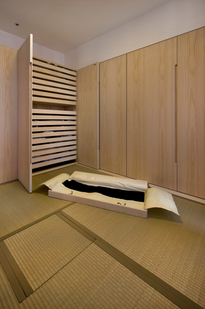 Diseño de sala de estar asiática con tatami
