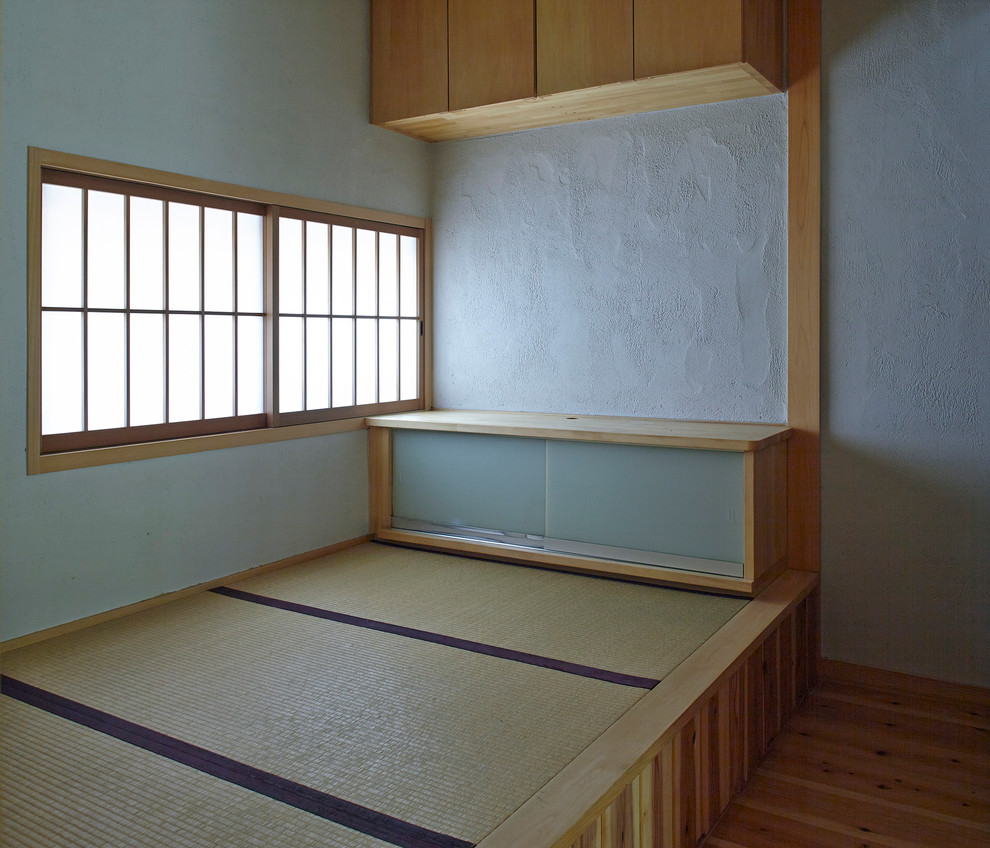 大阪にある和風のおしゃれなファミリールームの写真