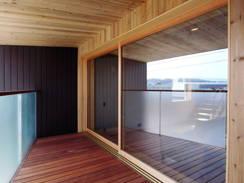 Идея дизайна: балкон и лоджия в восточном стиле
