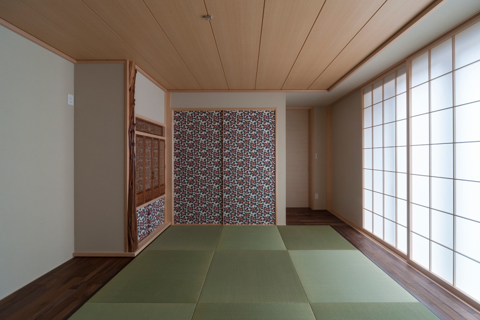 Foto de despacho moderno con tatami