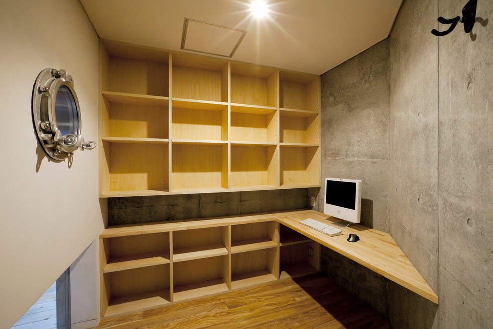 東京23区にあるコンテンポラリースタイルのおしゃれなホームオフィス・書斎の写真