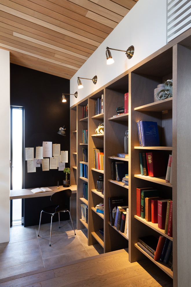 名古屋にあるコンテンポラリースタイルのおしゃれなホームオフィス・書斎の写真