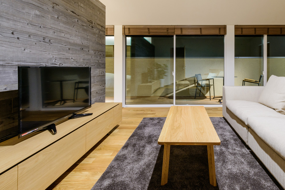 Inspiration for a contemporary living room in Fukuoka.