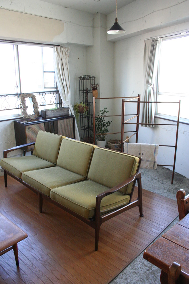 Inspiration for a living room in Tokyo Suburbs.