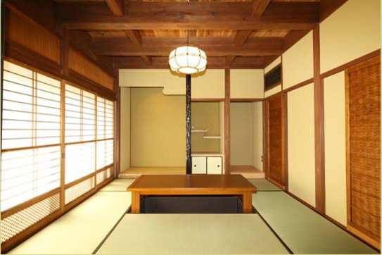Idee per un soggiorno etnico di medie dimensioni e aperto con sala formale, pareti beige, pavimento in tatami, nessun camino e nessuna TV