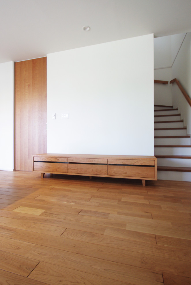 Inspiration for a modern living room in Nagoya.