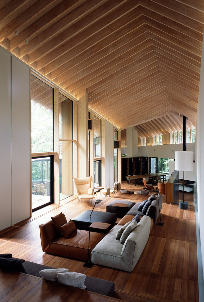 Living room - modern living room idea in Tokyo Suburbs