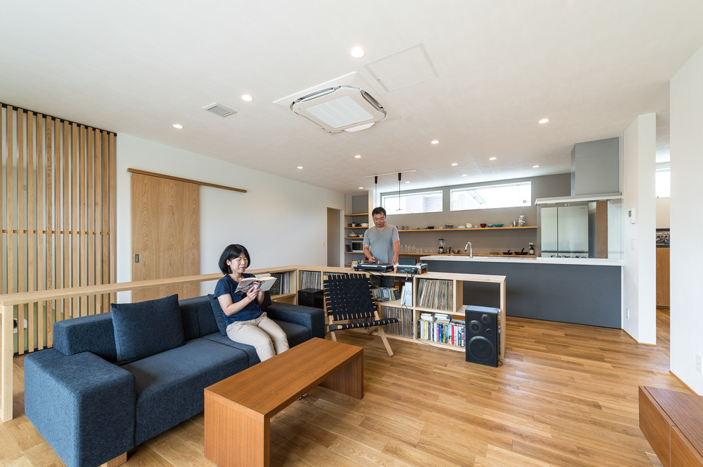 Example of a living room design in Fukuoka