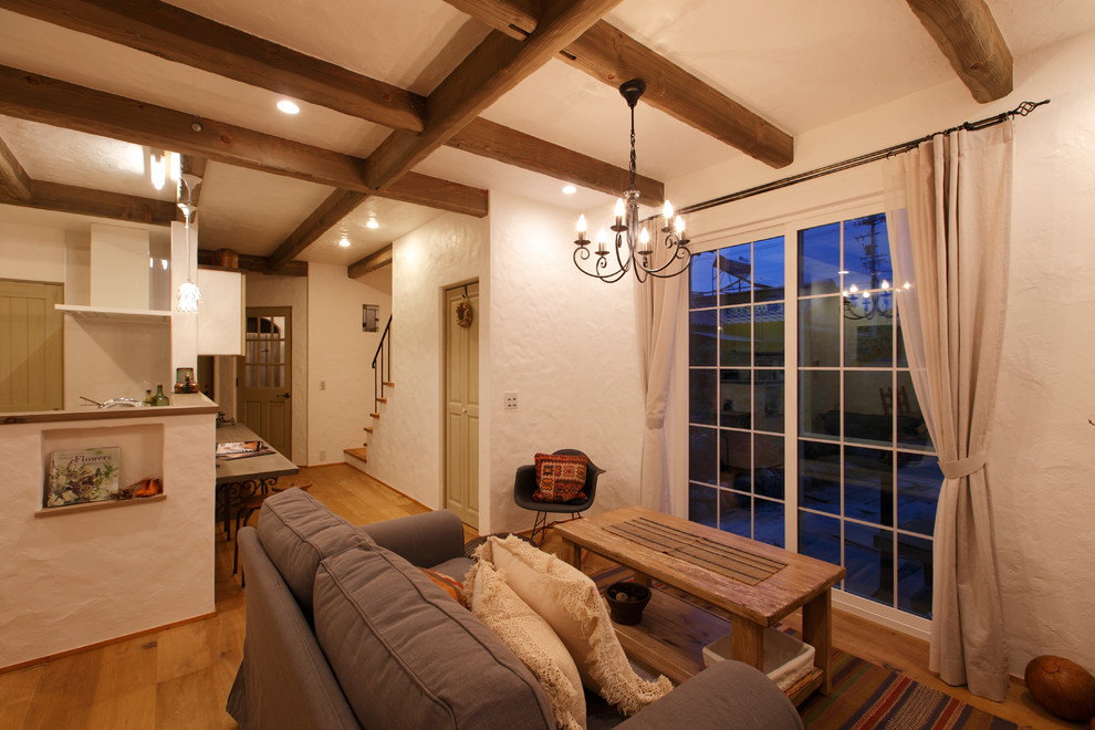 Источник вдохновения для домашнего уюта: гостиная комната в стиле шебби-шик