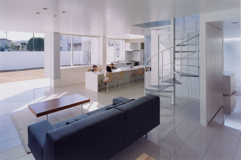 Living room - modern living room idea in Yokohama