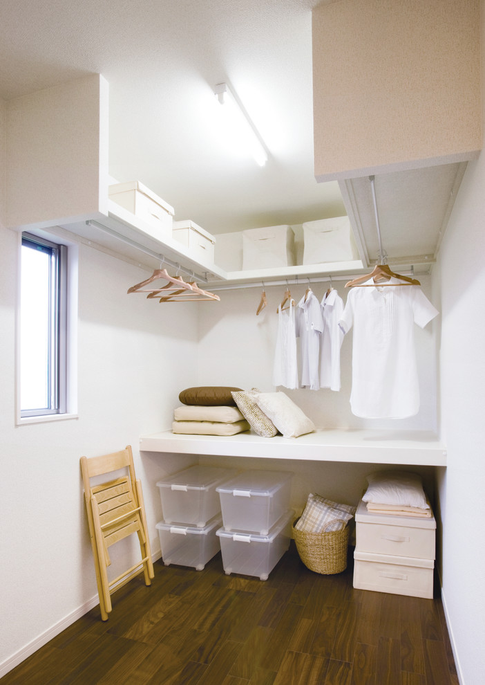 Foto di armadi e cabine armadio minimalisti