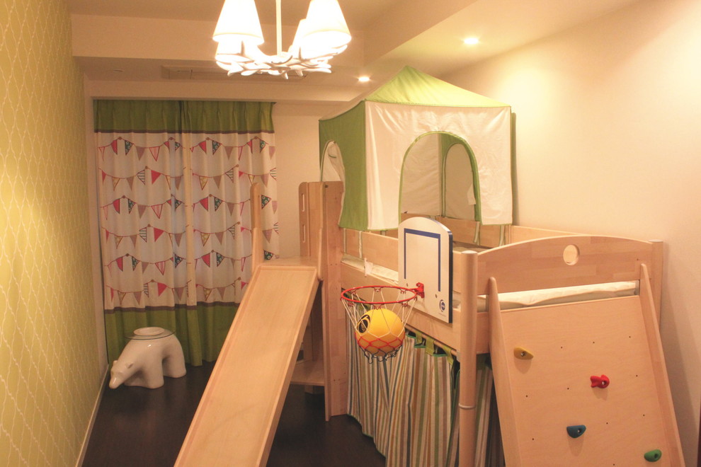 横浜にあるコンテンポラリースタイルのおしゃれな子供部屋の写真