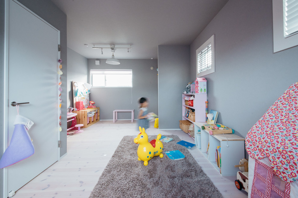 他の地域にあるコンテンポラリースタイルのおしゃれな子供部屋の写真