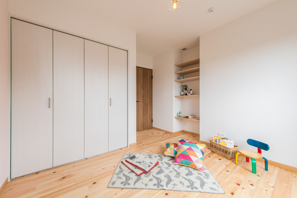 World-inspired kids' bedroom in Tokyo Suburbs.