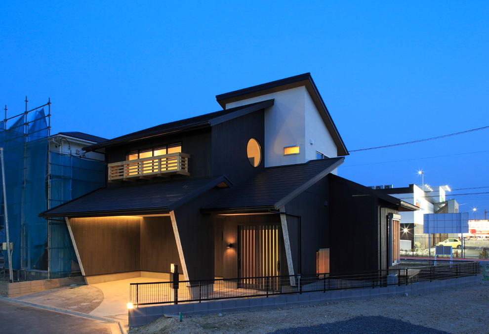 名古屋にある和風のおしゃれな家の外観の写真