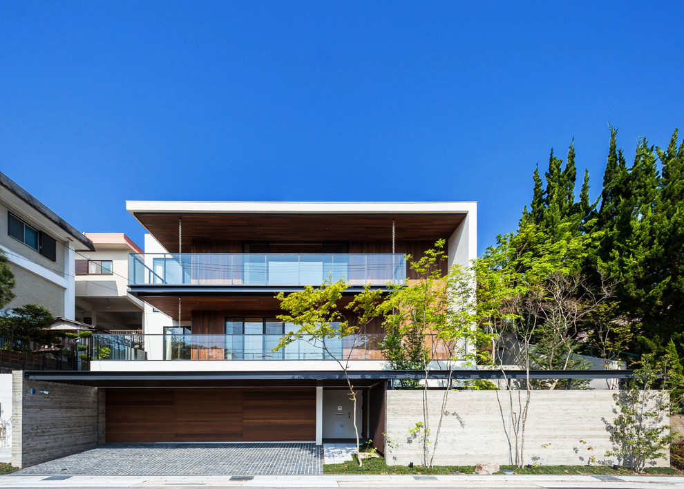 Cette photo montre une façade de maison moderne.