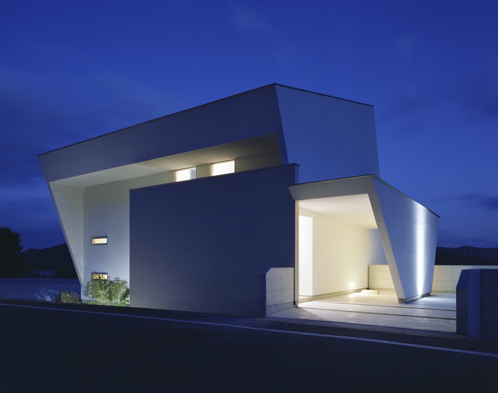 Modern exterior home idea in Fukuoka