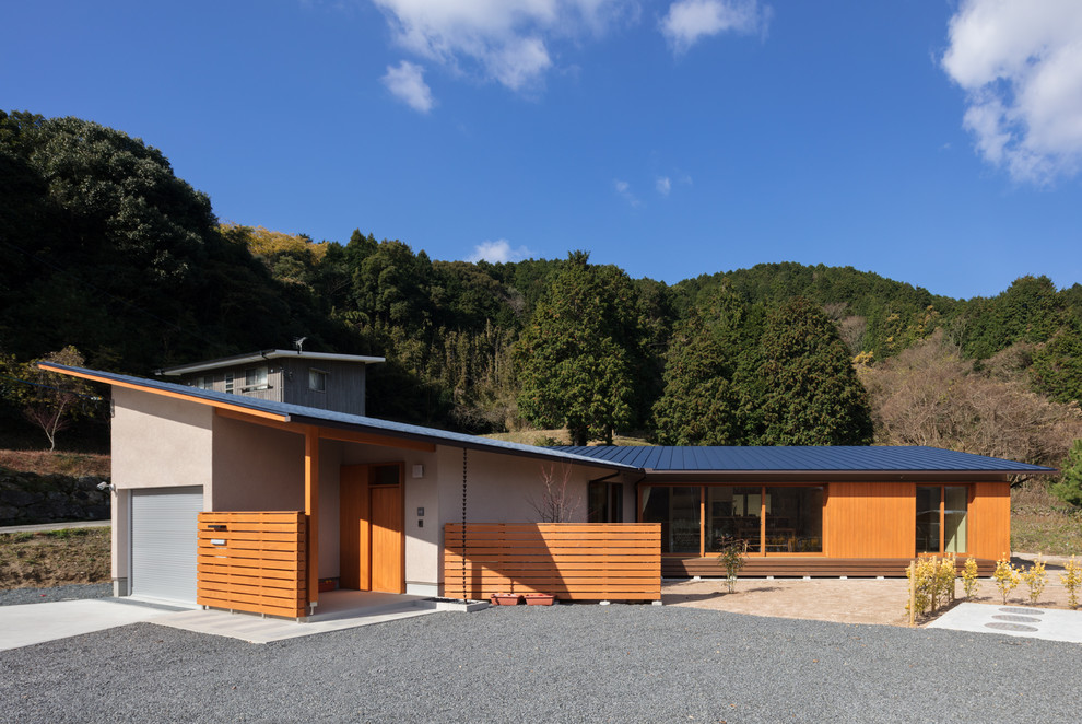Example of a minimalist exterior home design in Fukuoka