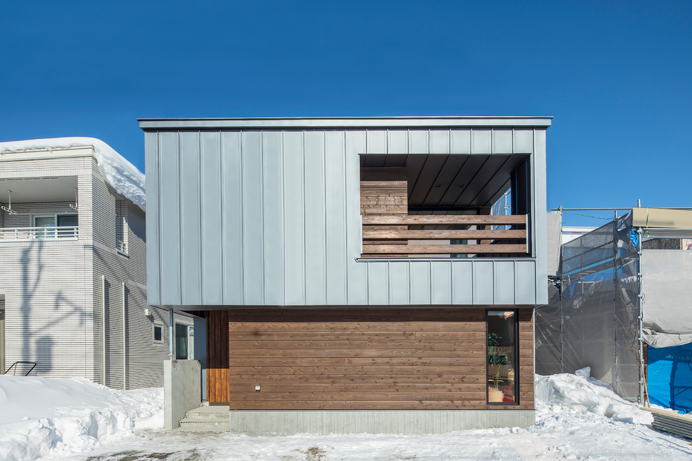 札幌にあるラスティックスタイルのおしゃれな家の外観の写真