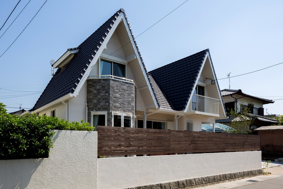 福岡にあるトラディショナルスタイルのおしゃれな家の外観の写真