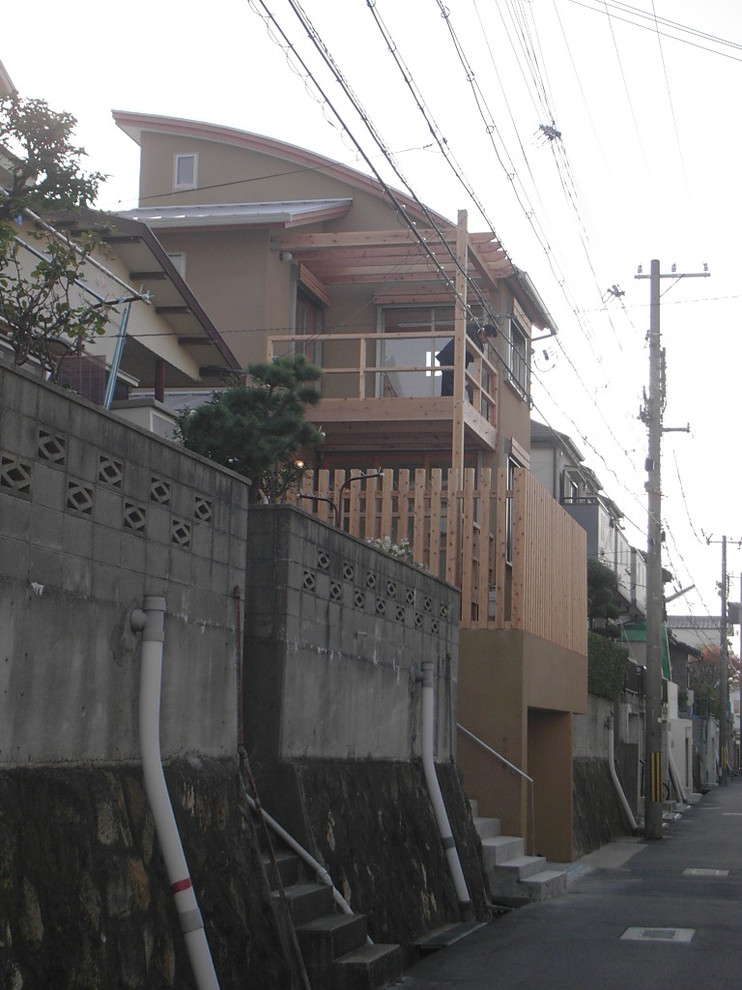 神戸にある和風のおしゃれな家の外観の写真