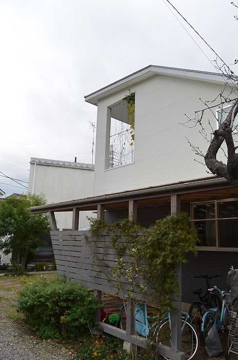 Inspiration for a house exterior in Yokohama.