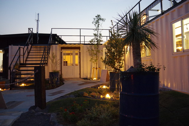 コンテナハウス - Ecléctico - Fachada - Otras zonas - de 株式会社アーススマート | Houzz