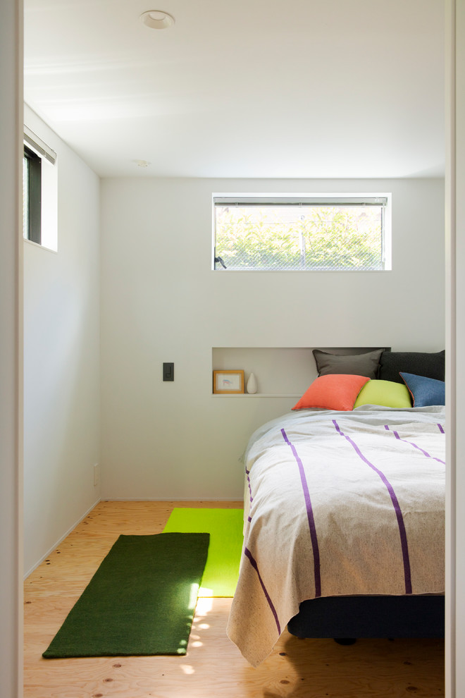 Photo of a contemporary bedroom in Tokyo.