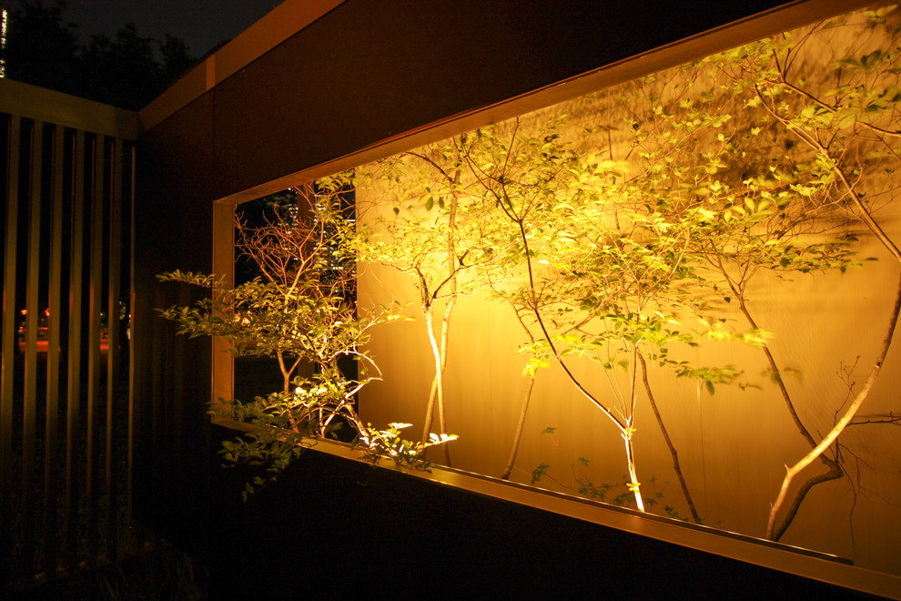 This is an example of a world-inspired house exterior in Yokohama.