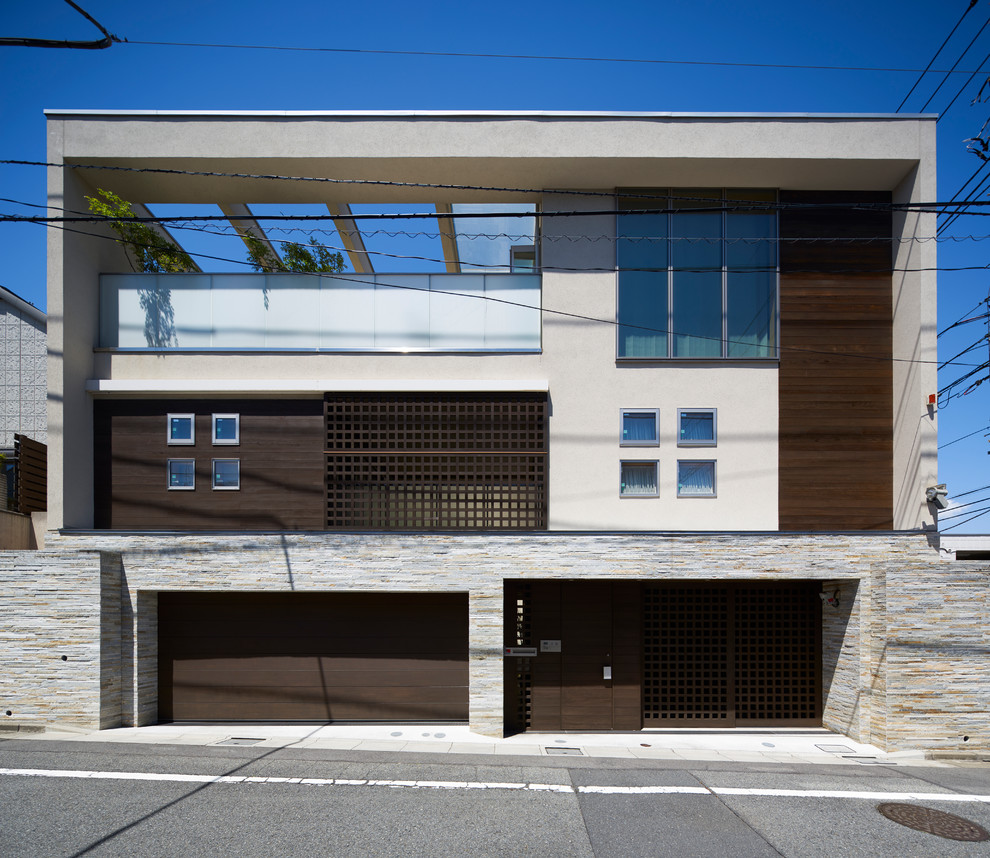 Trendy exterior home photo in Tokyo