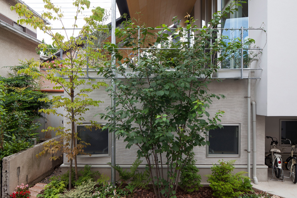 横浜にある北欧スタイルのおしゃれな家の外観の写真
