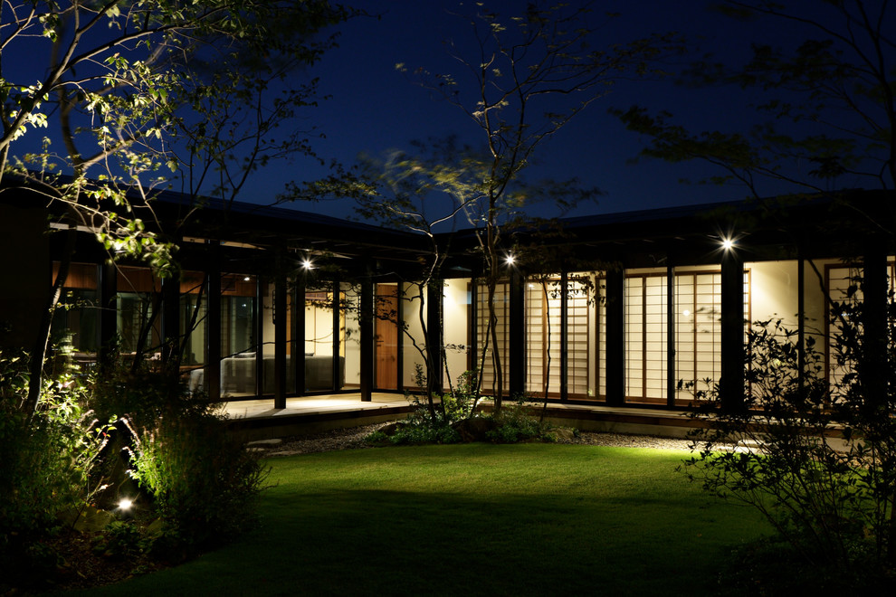 Inspiration for a modern exterior home remodel in Kyoto