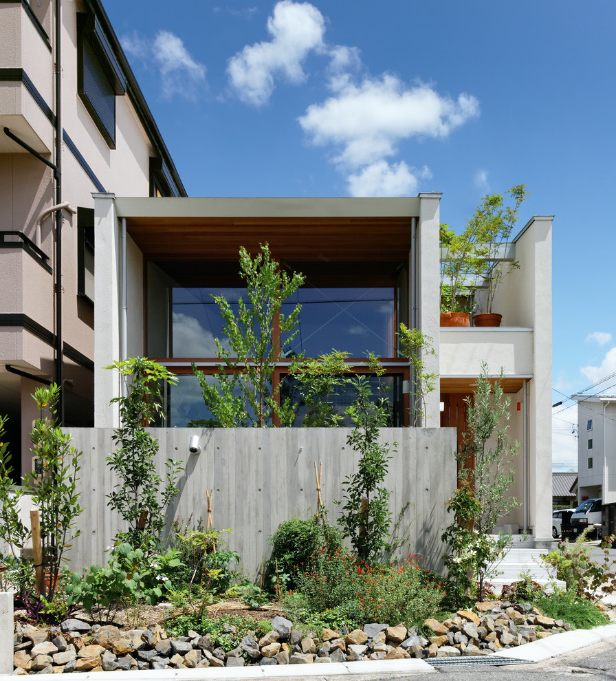 名古屋にあるコンテンポラリースタイルのおしゃれな四角い家の写真
