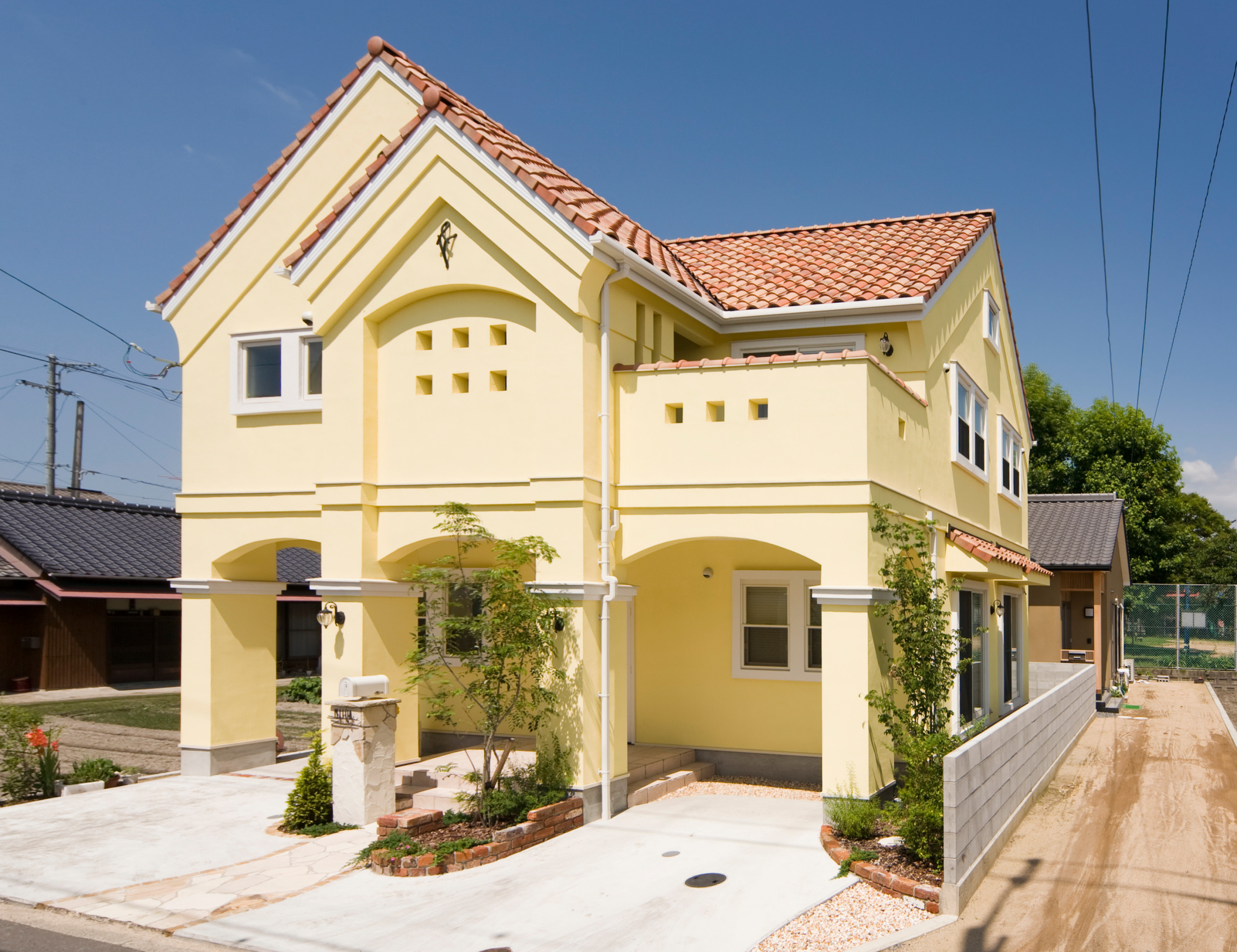 風景画 黄色の家 パイ シティでタイの黄色い家。の写真素材・画像素材 Image 74418742