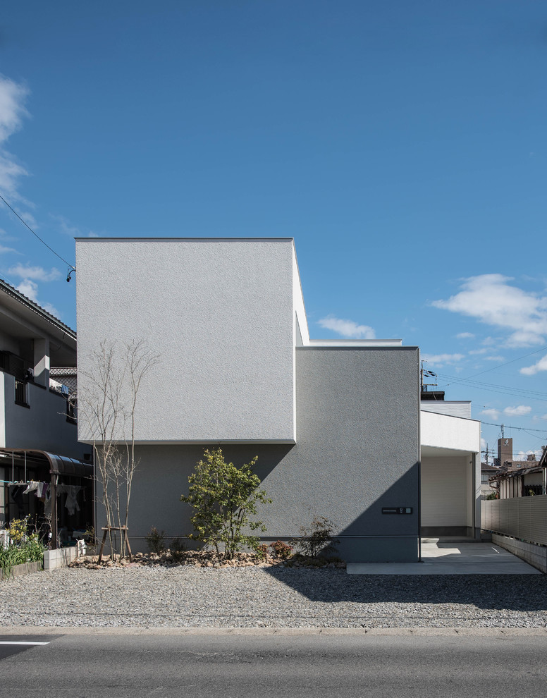 Design ideas for a modern house exterior in Nagoya.