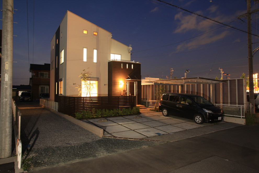 World-inspired house exterior in Tokyo Suburbs.