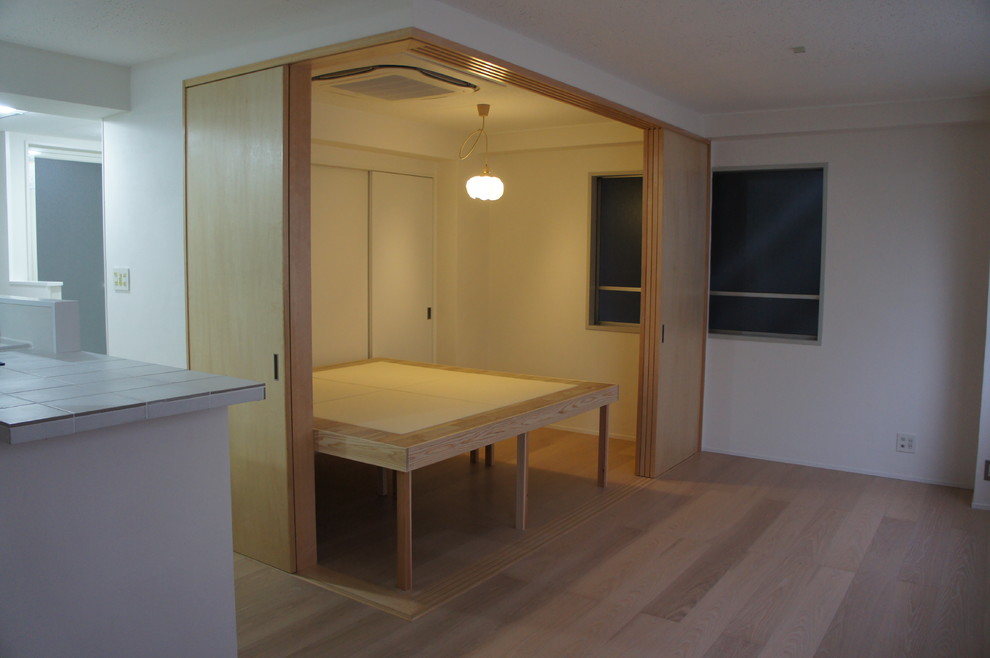 東京23区にあるシャビーシック調のおしゃれな寝室