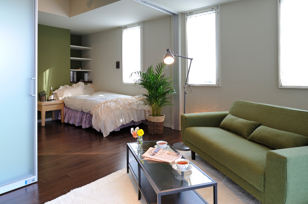 大阪にある小さなコンテンポラリースタイルのおしゃれな寝室