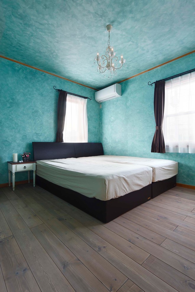 Immagine di una camera da letto shabby-chic style