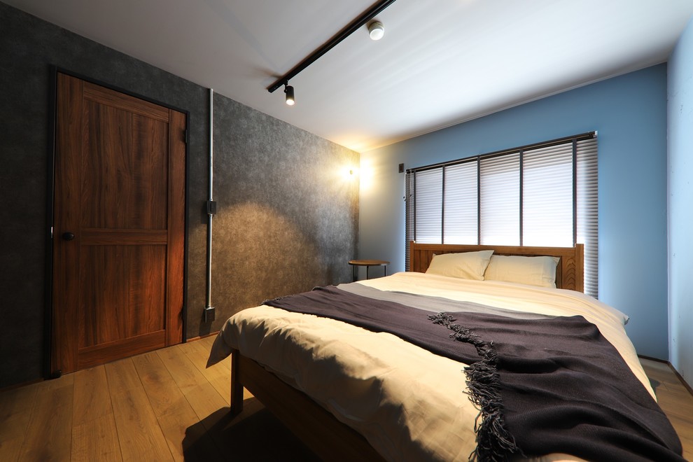 名古屋にあるインダストリアルスタイルのおしゃれな寝室